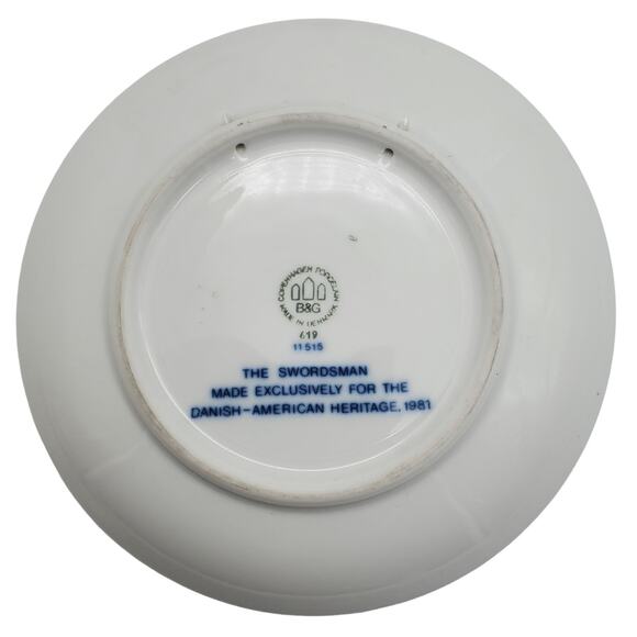 The Swordsman Collector Plate 1981 Copenhagen Bing Grondahl Blue Porcelain B&G - Picture 4 of 4